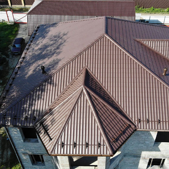 Монтаж сложной крыши и кровли в Калининце и Московской области